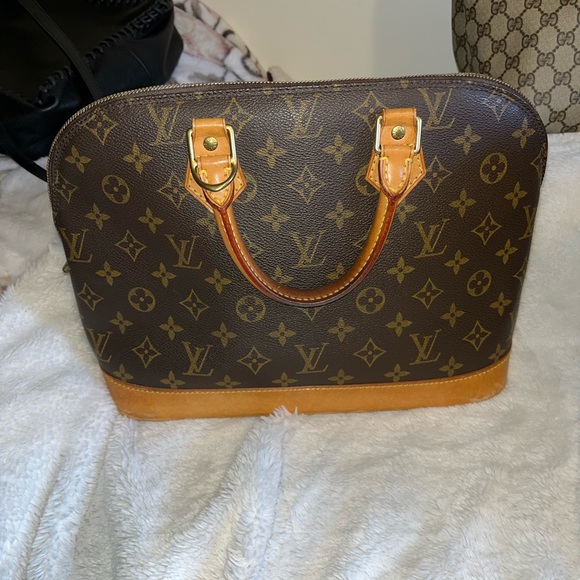 Louis Vuitton Alma PM - Picture 3 of 6